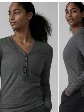 Athleta Uptempo Ribbed Henley Top